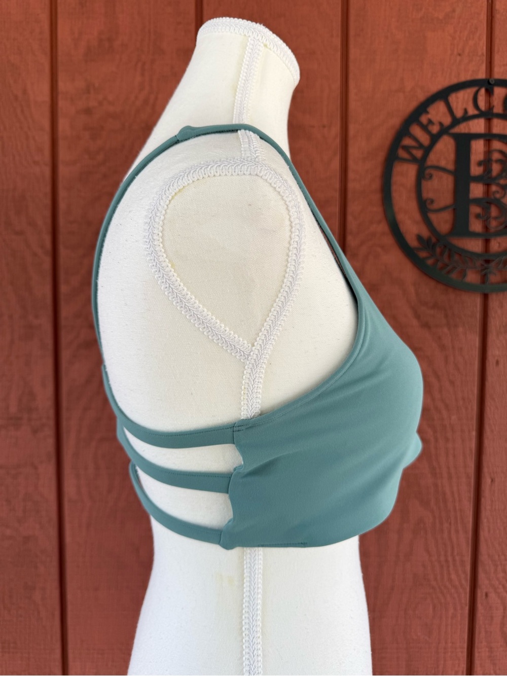VUORI Yosemite Bra Agate Green Strappy Back Low Impact Sports Bra - Picture 3 of 8